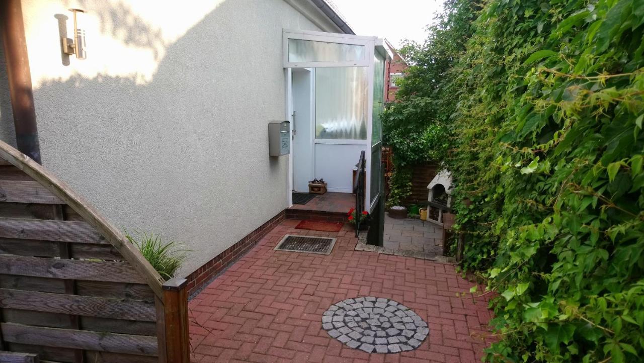 Privates Einzelzimmer Bei Der Weser-Ems-Halle Oldenbourg Extérieur photo